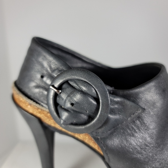 Pedro Garcia Yelena Leather Slingback Pumps - Picture 5 of 12
